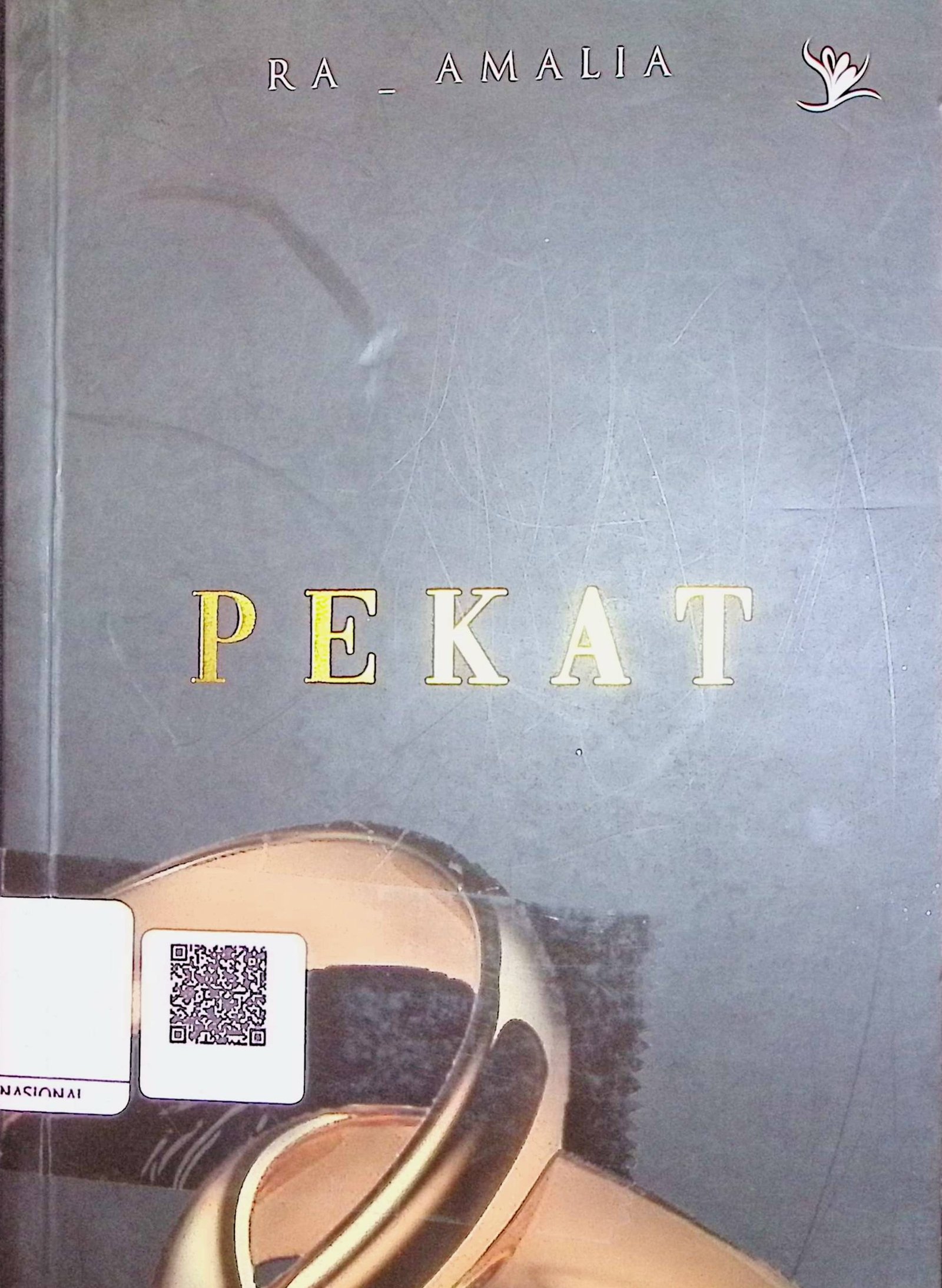 Cover Pekat / RA Amalia (Penulis); Nomnom (Editor)