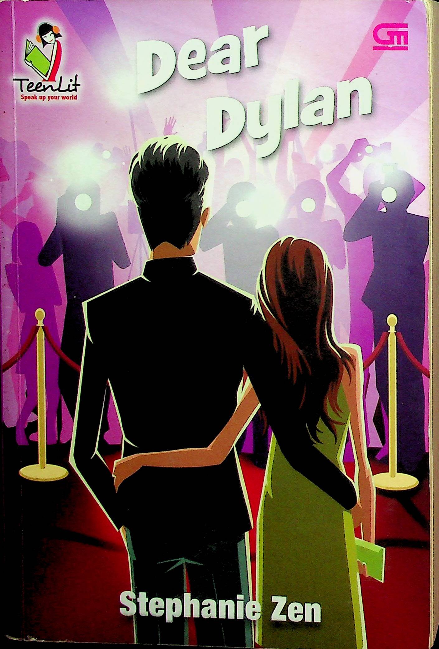 Cover Dear Dylan / Stephanie Zen (Penulis)